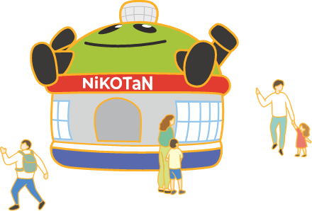 ニコタンのフアフアに集まる人々